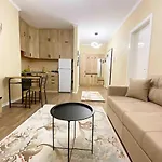 Jo-al Center Appartement *