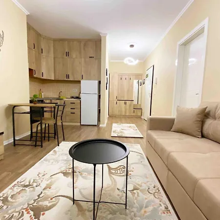 Jo-al Center Apartmán *