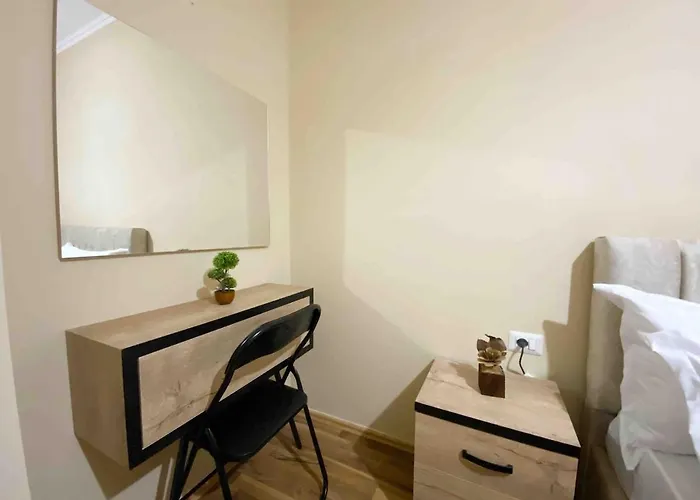 Jo-al Center * ティラナ