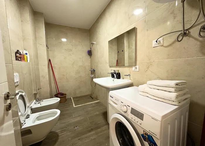 アパート Jo-al Center ティラナ